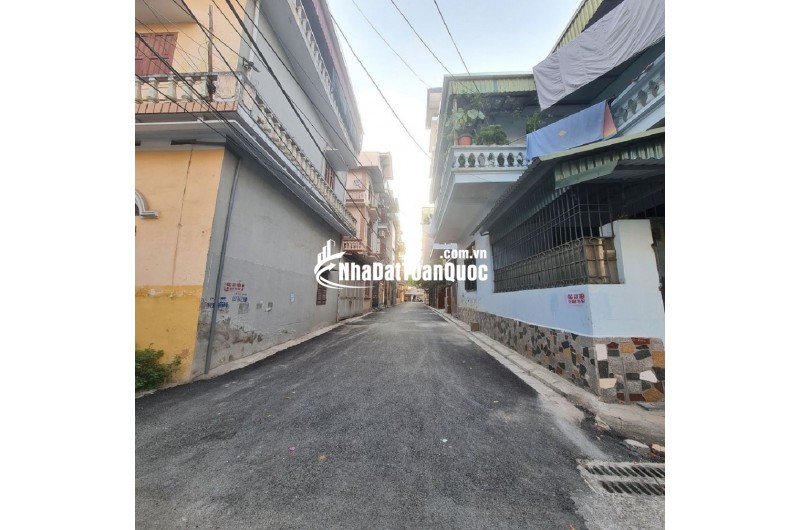  Bán đất xã Gia Lâm, Hà Nội, 40m² đường rộng, gần trường học, chợ.   Lh: 0989894845 
